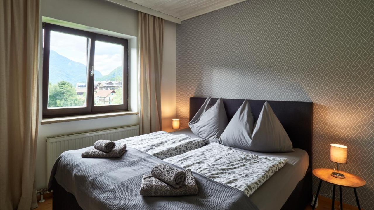 Jeff'S - Rooms With A Mountain View Bad Goisern Exterior photo